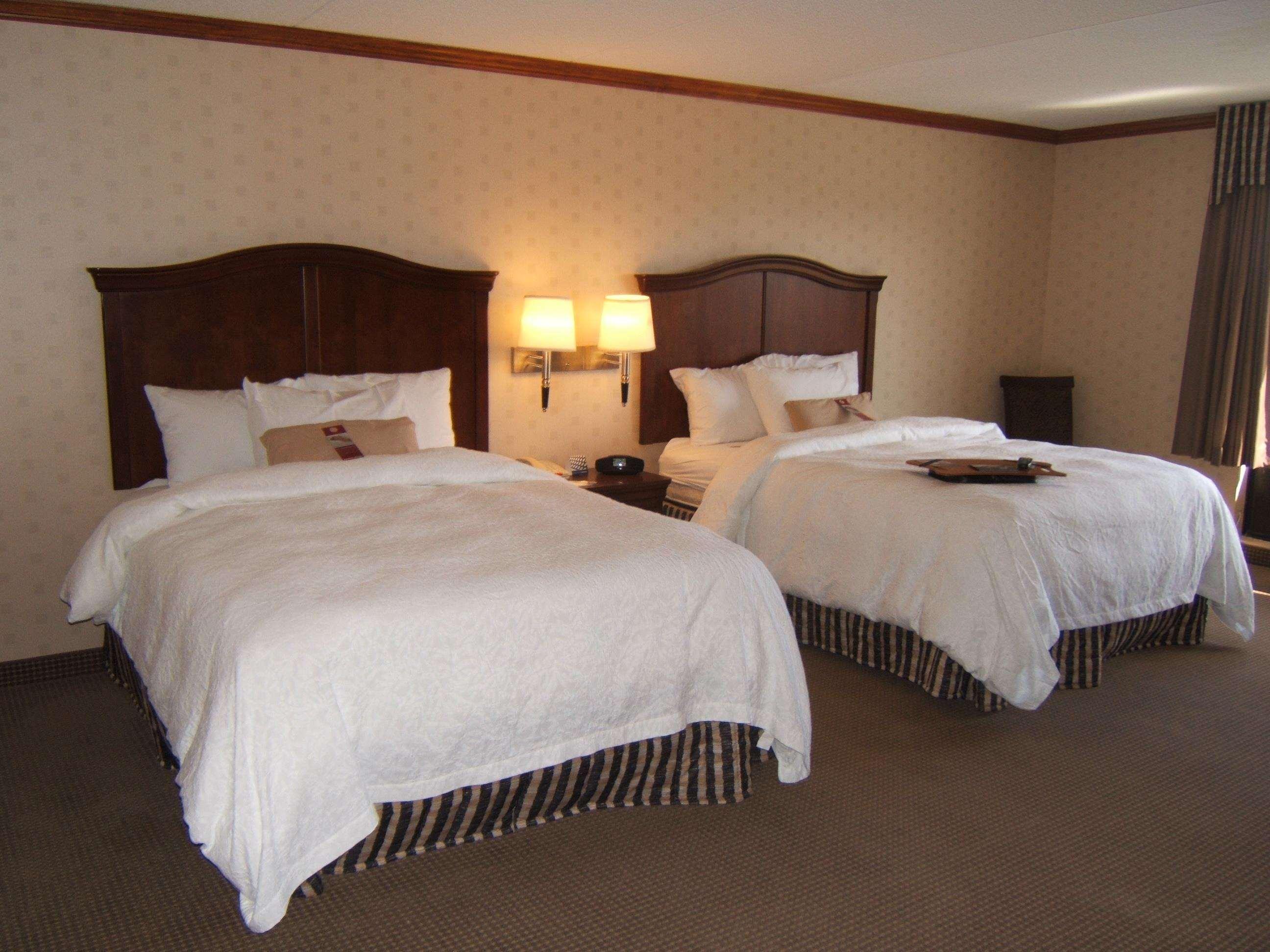 Hampton Inn & Suites By Hilton Manchester Bedford Δωμάτιο φωτογραφία