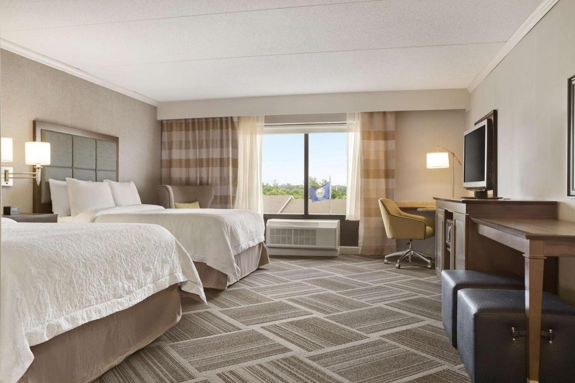 Hampton Inn & Suites By Hilton Manchester Bedford Εξωτερικό φωτογραφία