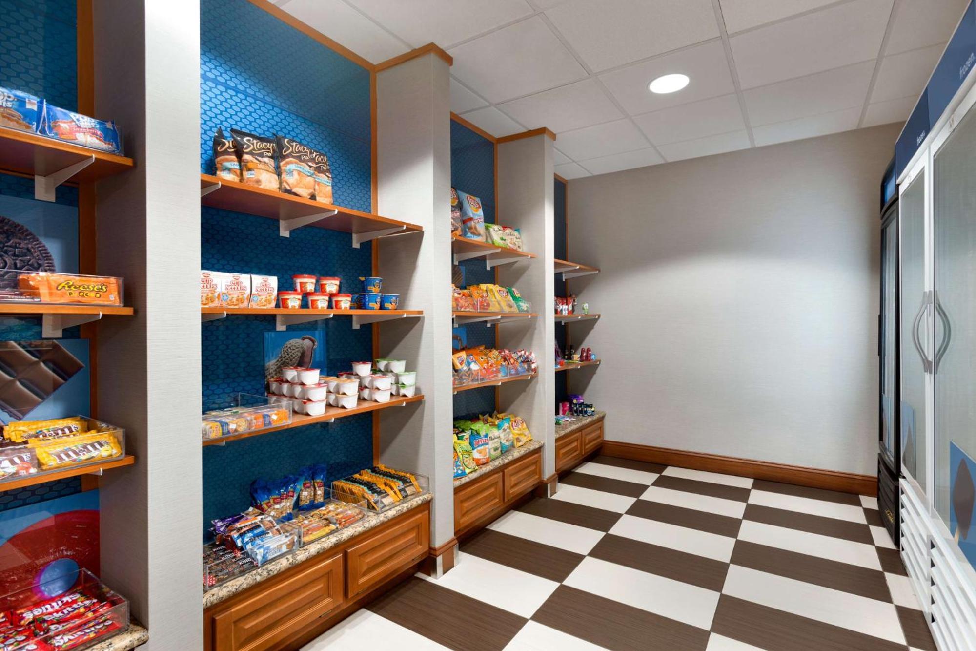 Hampton Inn & Suites By Hilton Manchester Bedford Εξωτερικό φωτογραφία