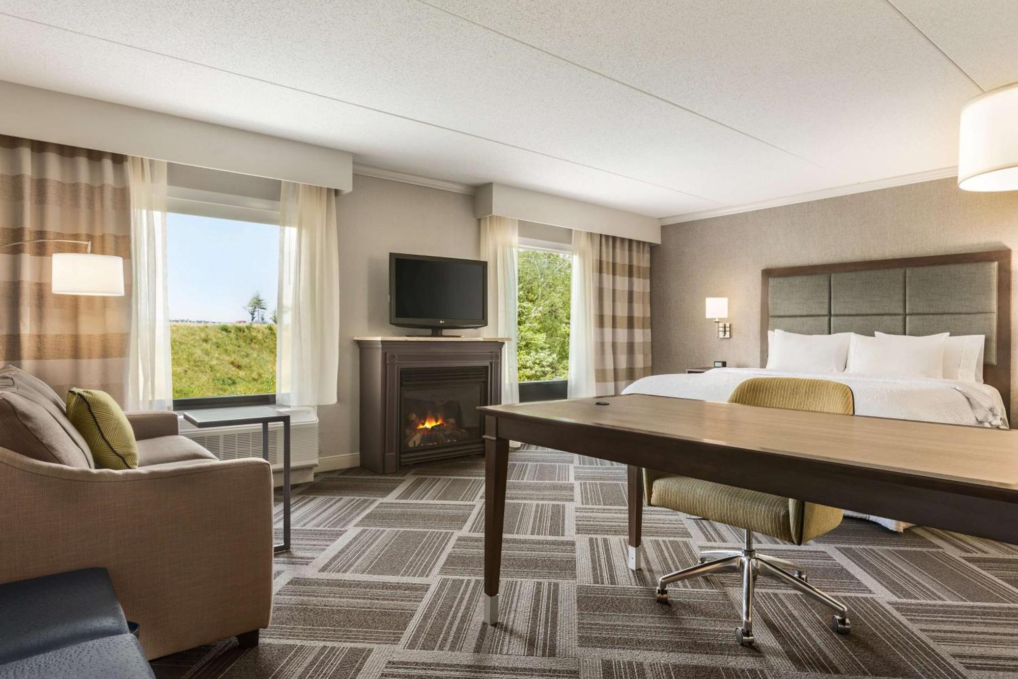 Hampton Inn & Suites By Hilton Manchester Bedford Εξωτερικό φωτογραφία